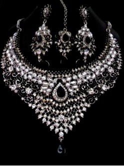 rhodium_necklaces_jewellery_31246FN3730